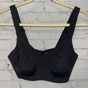Knix‎ Revolution V-Neck Bra size 4 - 32-34 C/D